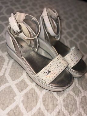 Girl’s MICHAEL KORS SANDALS